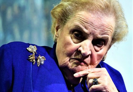 Paní Albrightová je šokována zeměmi V4, mnozí lidé jsou zase nejspíš šokováni ní…