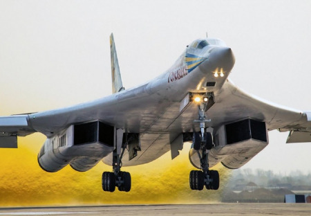 Aký je vlastne dôvod prítomnosti Tu-160 vo Venezuele?