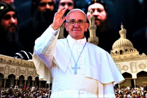 papez-mlci-a-miluje-moslimov-hoci-prenasl-miliony-krest-a-vyvrazdili-statisicky