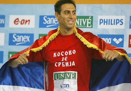 Na ruské sportovce jsou mezinárodní organizace přísné. Na turecké či arabské už nikoliv…