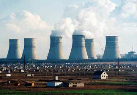 Jaderné elektrárny na Ukrajině: nejsou v ohrožení, přesto mohou být nebezpečné (+ další jaderné zprávy)