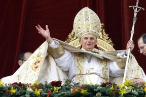 papez-benedikt-rezignoval-aby-se-vyhnul-zatceni-co-se-deje-ve-vatikanu