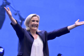 projev-marine-le-pen-na-konferenci-menf-hnuti-pro-evropu-narodu-a-svobody-v-praze