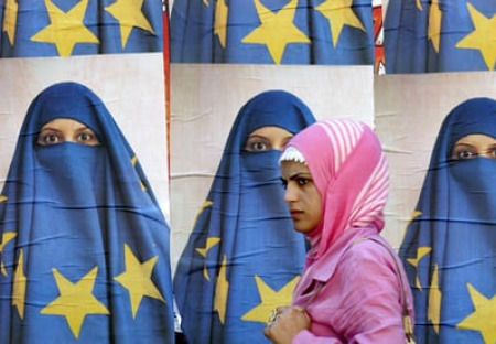 Kolik je muslimů v Evropě? Průzkum Pew skutečné počty podceňuje.