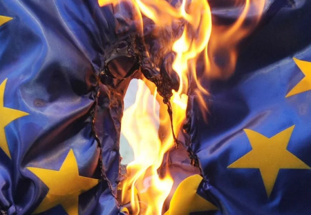 Jak přitvrdí eurodiktatura v roce 2018?