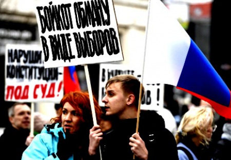 „Na Václavském náměstí protestovaly desítky lidí za bojkot voleb v Rusku“