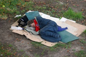 sest-milionu-polaku-zije-pod-hranici-dustojnosti-precetl-jsem-si-zajimavy-clanek-na-novinky-cz-autora-pavola-minarika-ktery-ho-napsal-pro-pravo-cituji-chudoba-nabira-v-soucasnem-polsku-nove-rozmery-temer-sedm-procent-obyvatelstva-zije-v-krajni-bide-a-16-a