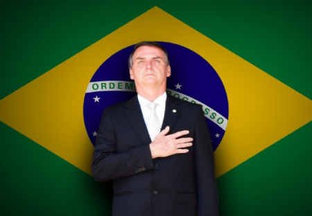 Bolsonaro hovorí, že Brazília zváži prítomnosť americkej vojenskej základne. Trumpa nazýva najsilnejším mužom na svete