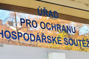 pirati-chteji-zrusit-desetitisicovy-poplatek-za-podnet-na-urad-pro-ochranu-hospodarske-souteze