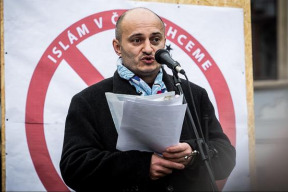 martin-konvicka-a-jeho-komentare-na-sr-8-4-2019