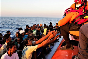 za-jednu-lod-migrantov-zarobia-130-tisic-eur