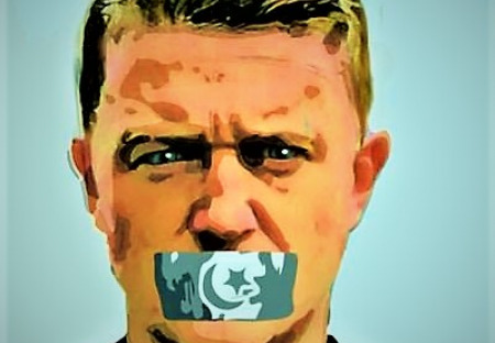 Tommy Robinson musí zmizet
