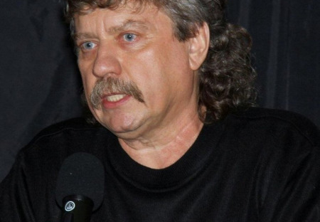 Prof. PhDr. Jan Keller, CSc.: Pre pracujúcich zostáva stále menej príjmov z vyrobeného bohatstva! Mladí sú obeťami ideologickej manipulácie! Rozhovor s profesorom sociológie o problémoch doby