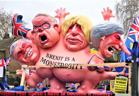 Dvojí vítězství Britů za poslední týden. Remainisté po letech skládají zbraně a uznávají porážku