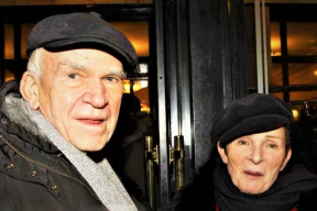 milan-kundera-se-omlouva