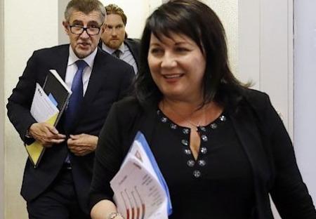 Rozval státních financí - přichystejte si peněženky.