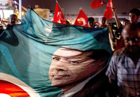 Erdoğan potřebuje najít nové nepřátele