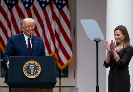 Israel Shamir: Trump neuhnul