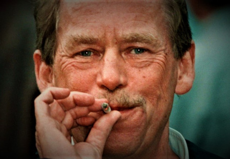 Stanislav Novotný: Fenomén Václav Havel. Cynická hra na disidenta nebo humanitární zrada globalistů?