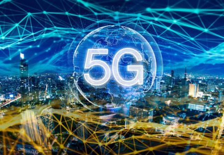 Krátký film: 5G – Apokalypsa od Saši Stonea – Odborníci se dostávají ke slovu