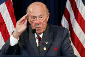 g-shultz-sa-presuva-na-teplejsie-miesto