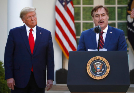 Rozdrtí společnost Dominion Voting Systems u soudu veškerá podezření na volební podvody v USA?