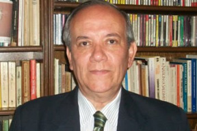 adrian-salbuchi-soukroma-moc