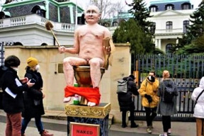 hvezdna-chvile-pred-ruskou-ambasadou