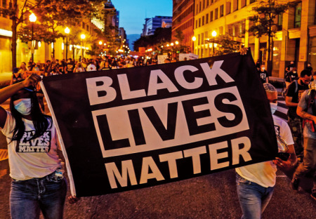 Díky hnutí „Black Lives Matter“ do luxusní čtvrti „pro bílé“