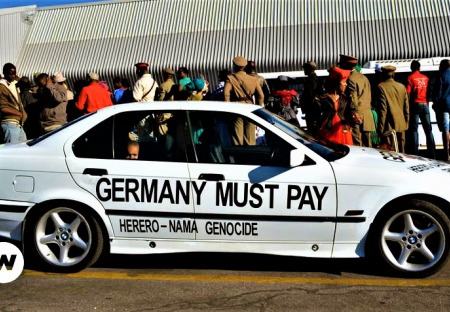 Německo jedná o reparacích s Namibií, zatímco Česku se jen vysmívá!