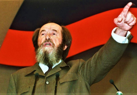 Větrov jako SoLŽEnicyn – role literatury v řízení