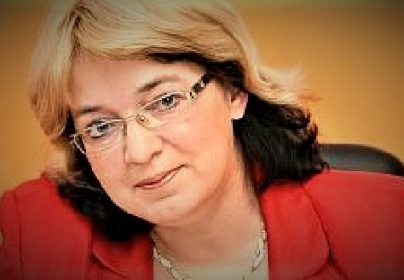 Týrání dětí nařízené ministerstvem