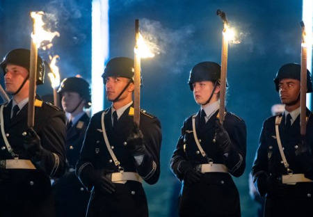 Německý Wehrmacht (pardon Bundeswehr) oslavuje další porážku, tentokrát od paštunských pastevců koz.