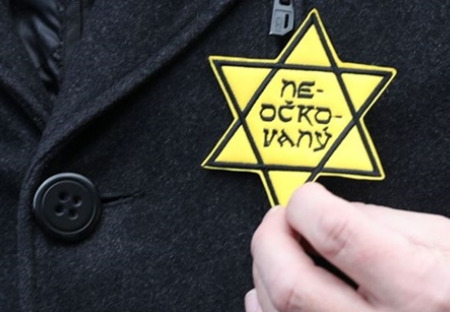 For vaccinated only! Jen pro očkované! Aneb apartheid v plném proudu.