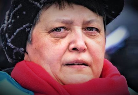 Zpupná, drzá a oprsklá Džamila Stehlíková.   