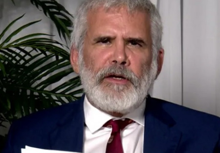 Dr. Robert Malone - O Velkém resetu, covidu a informační válce