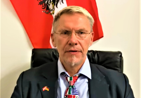 Prof. Dr. Dr. Haditsch: Očkovaní proti korone stoja na nášľapnej míne!