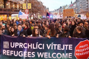 migranti-pripravili-nezabudnute-ny-silvester-taliankam-pred-domom-v-milane