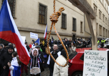 DEMONSTRACE 5.2. a  6.2.2022 PROTI PŘIJETÍ NOVELY PANDEMICKÉHO ZÁKONA