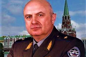 general-petrov-proc-se-jednem-statum-dari-dobre-a-jinym-ne-globalni-rizeni-uvod-do-ksb-2004