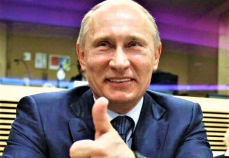 Inflácia v Rusku klesla na nulu a nezamestnanosť je na historicky najnižšej úrovni, vyhlásil Putin