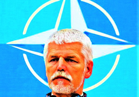 „Byl školen ve speciálních metodách výslechů“. Historik vystavil dokumenty o gen. Pavlovi