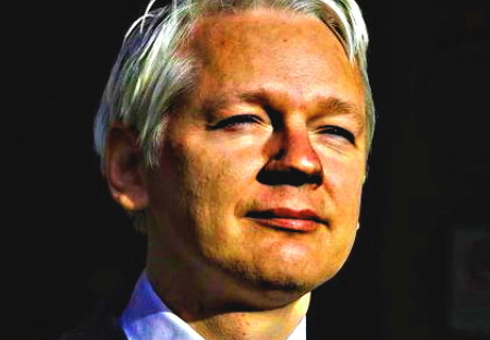 López Obrador požádal Joea Bidena, aby osvobodil Juliana Assange