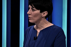 rekneme-pani-pekarova-je-to-mila-holka-vsechno-ale-ona-uz-treti-zimu-topi-na-22-stupnu