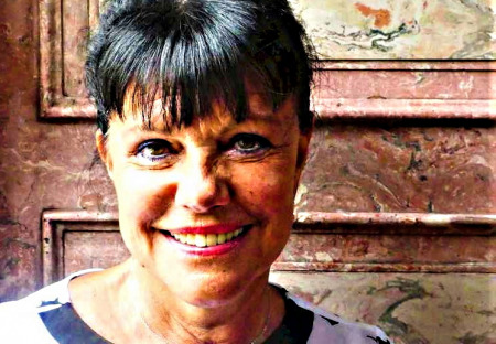 O čem se mlčí - Alena Dernerová