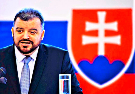 Nie sme povinní posielať zbrane na Ukrajinu