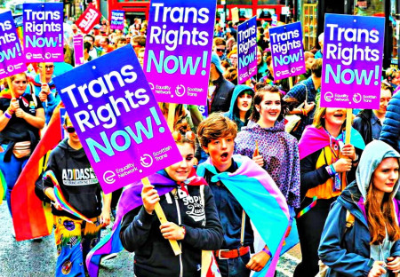 Terapeutka: Trans průmysl je založený na výčtu plném lží
