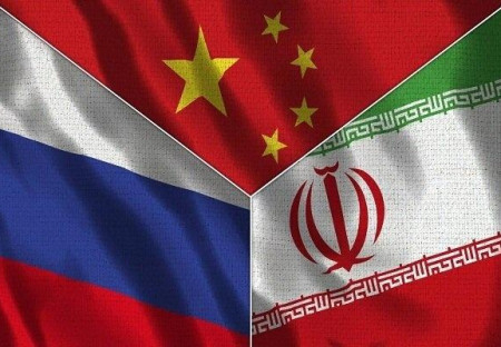 Dillí: Írán, Rusko a Čína uzavírají spojenectví.