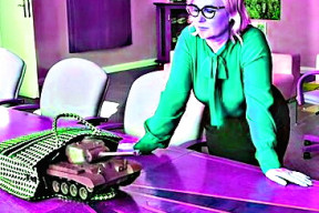 katerina-konecna-mela-jsem-jit-po-hooooodne-dlouhe-dobe-do-ct-debatovat-o-vojenske-smlouve-usa-cr-tzv-obranne-dohode-video