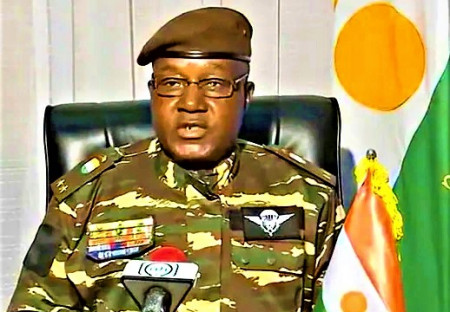 Západoafrický blok zrušil krizové setkání o nigerském "převratu" v Ghaně